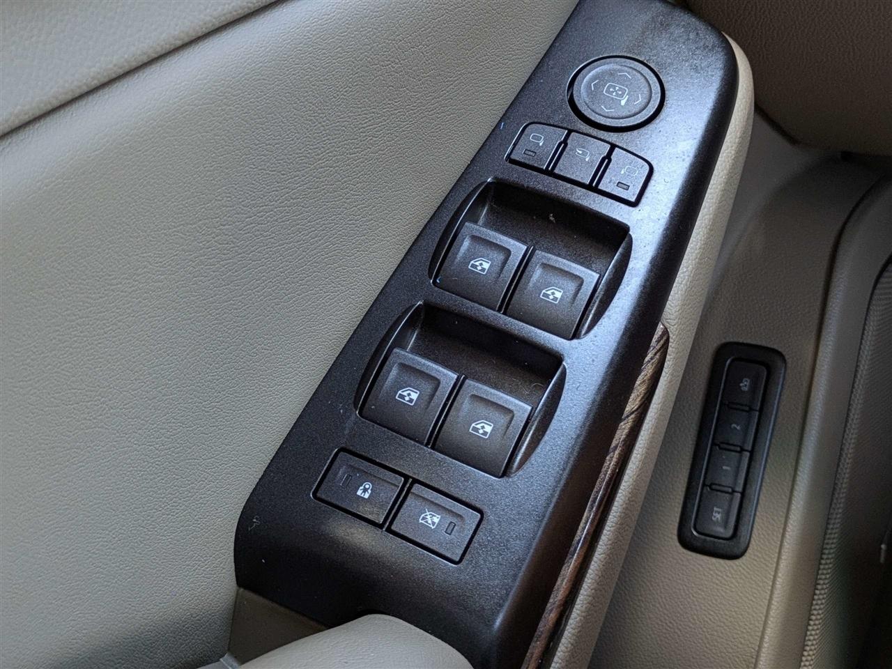 GMC Yukon SLT 2WD 2020