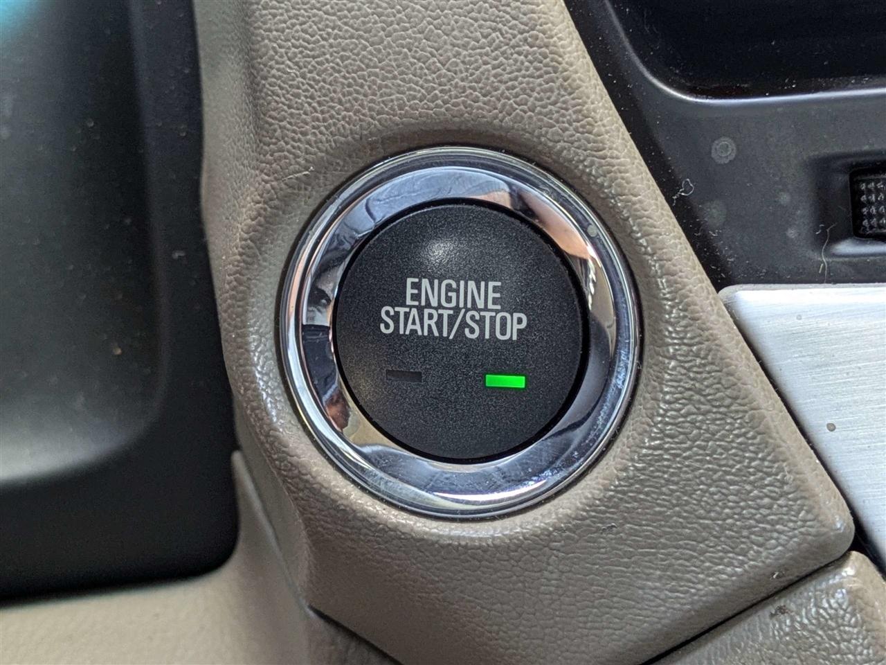 GMC Yukon SLT 2WD 2020