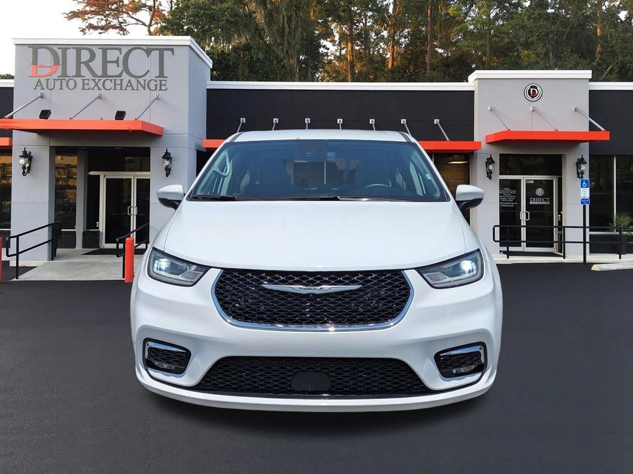 Chrysler Pacifica Touring L 2023