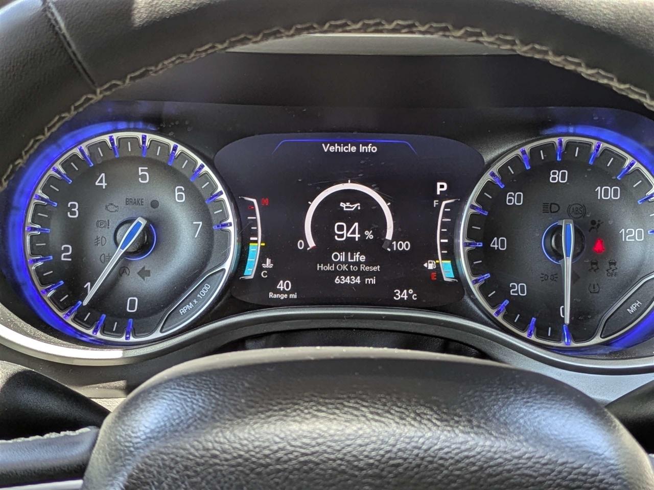 Chrysler Pacifica Touring L 2023