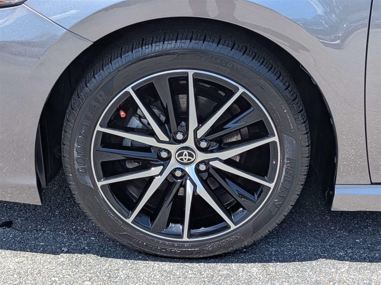 Toyota Camry SE 2022