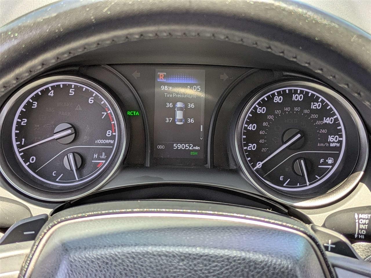 Toyota Camry SE 2022
