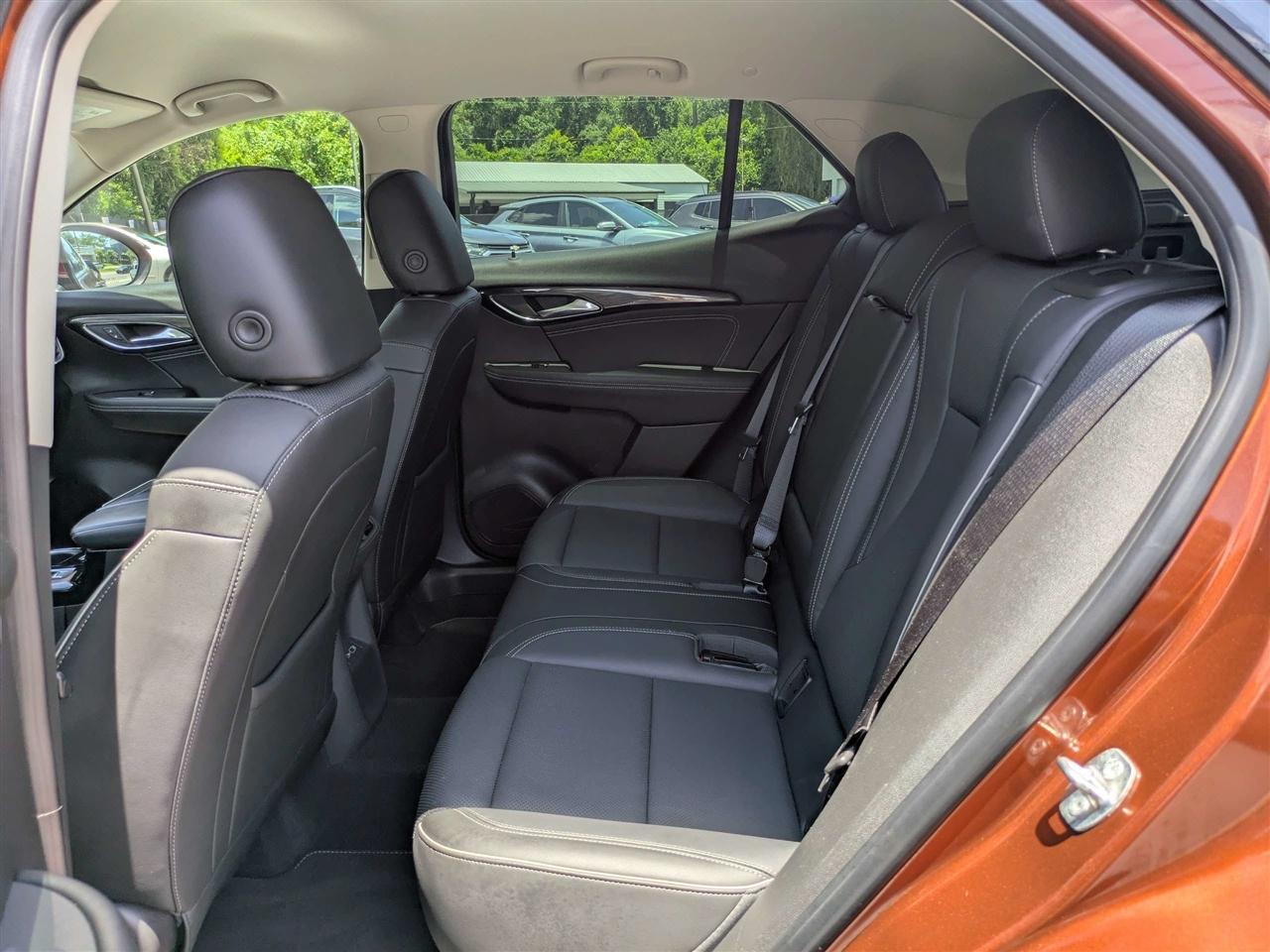 Buick Envision Essense 2021