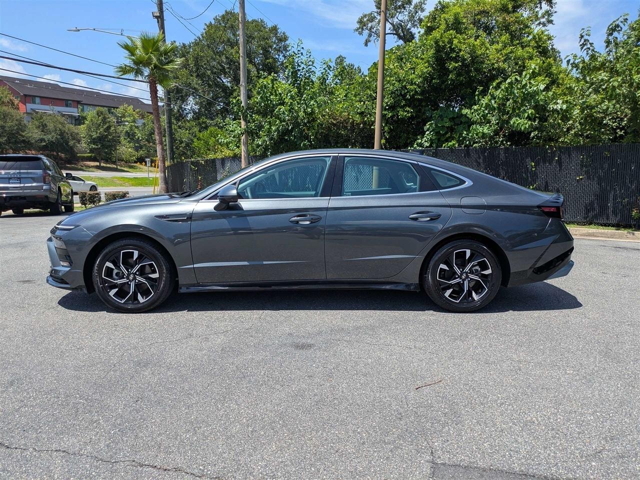 Hyundai Sonata SEL 2025