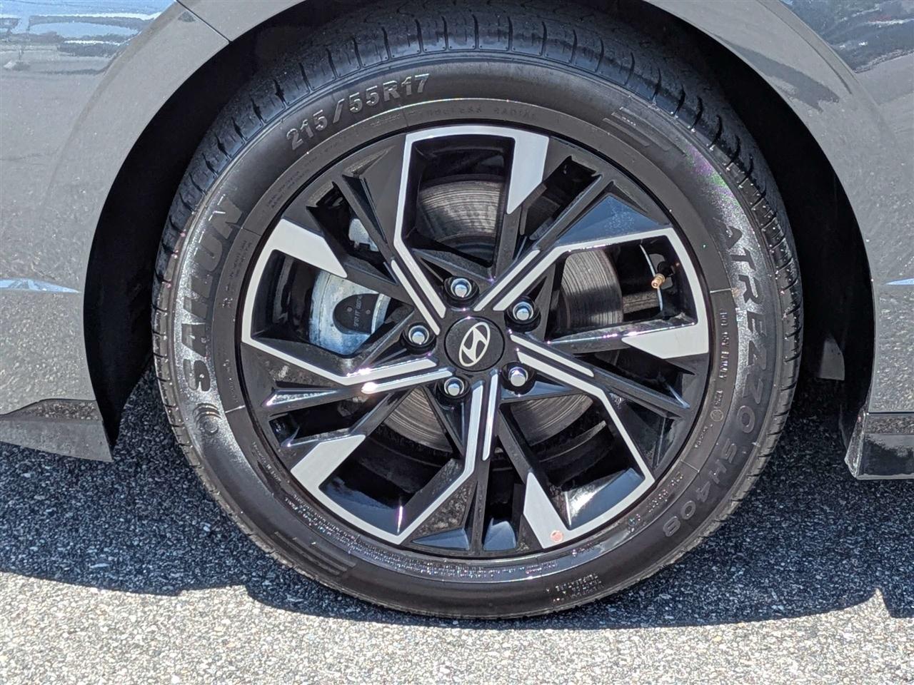 Hyundai Sonata SEL 2025