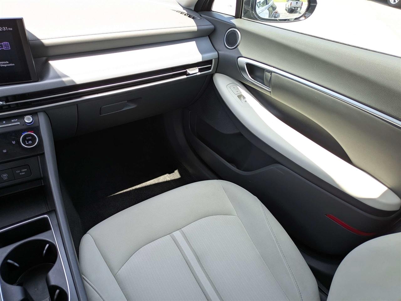 Hyundai Sonata SEL 2025