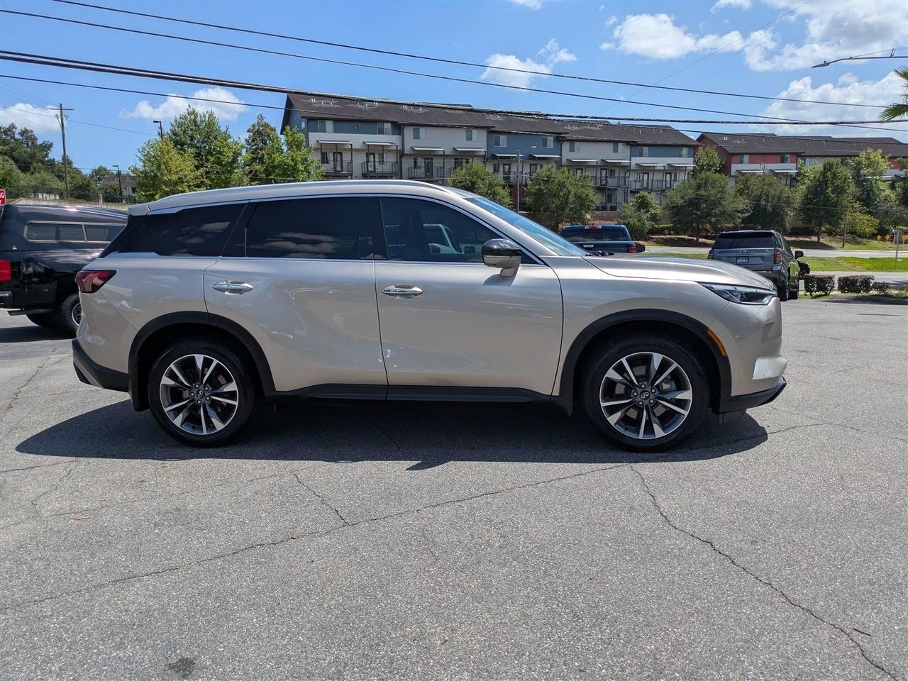 Infiniti QX60 LUXE AWD 2023