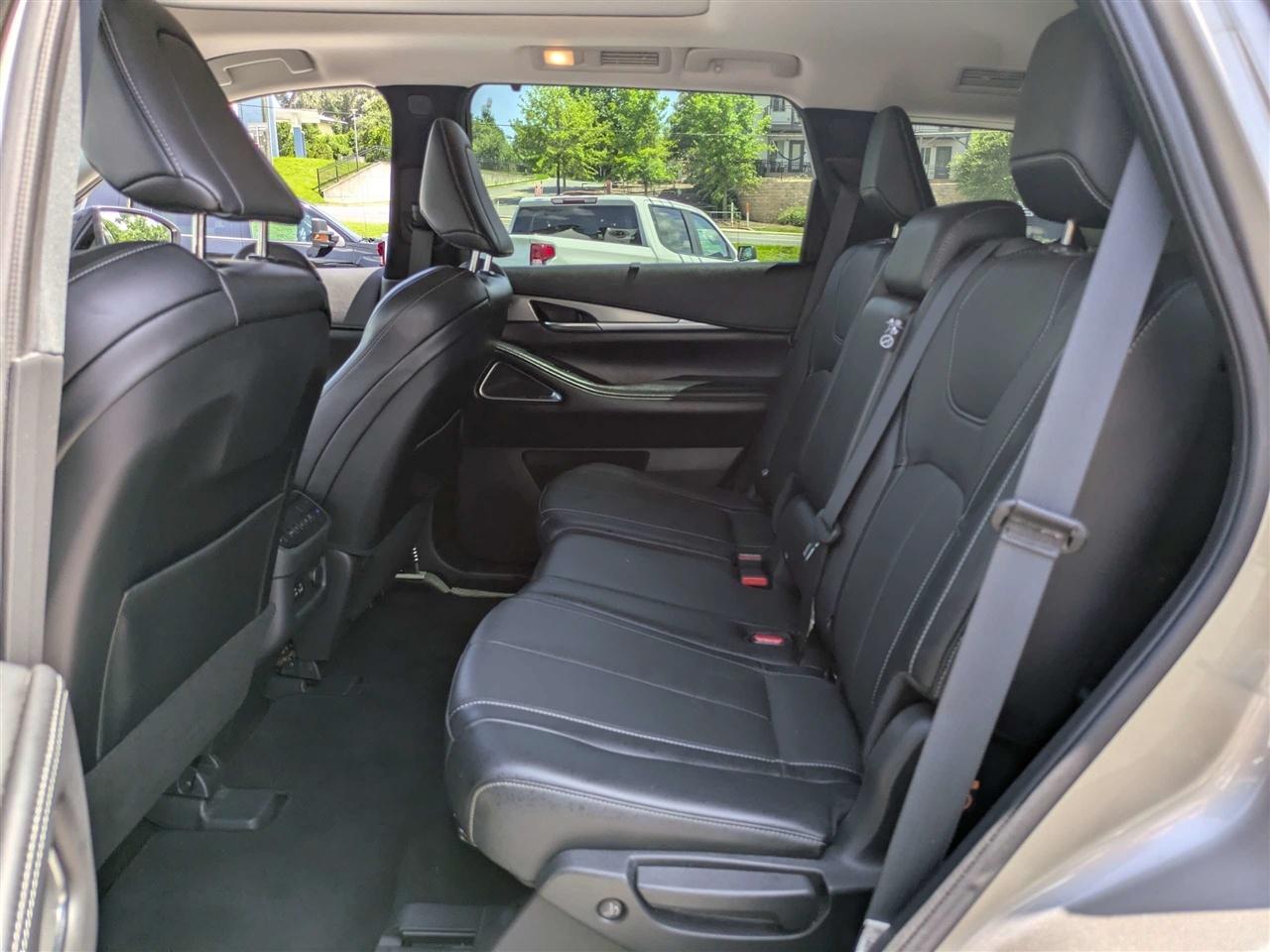 Infiniti QX60 LUXE AWD 2023