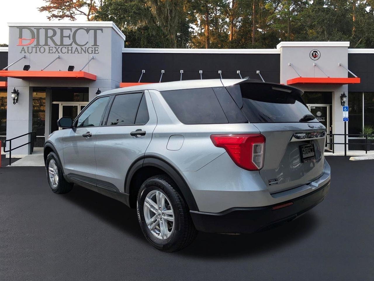 Ford Explorer Base AWD 2022