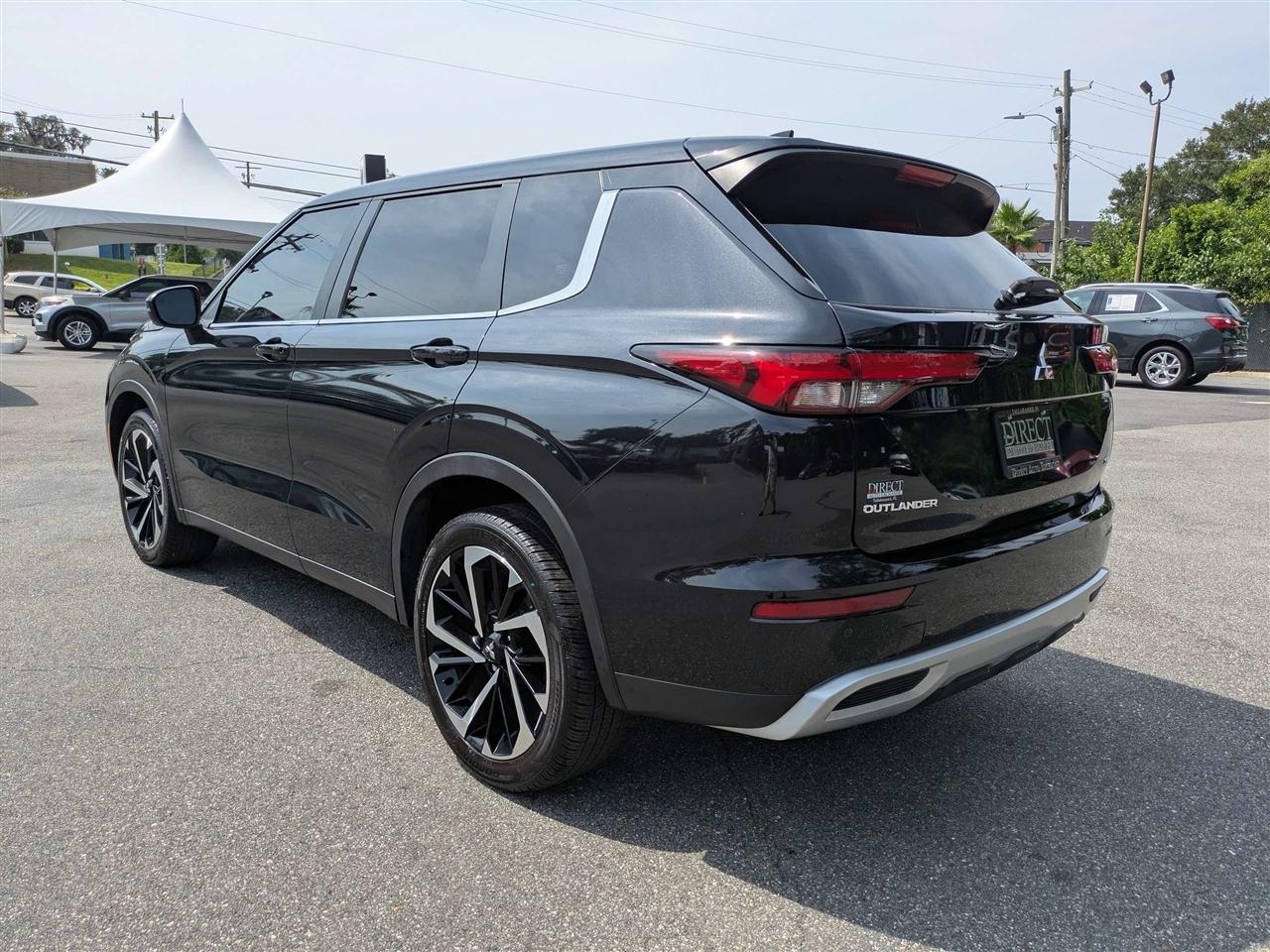 Mitsubishi Outlander SE 2WD 2024