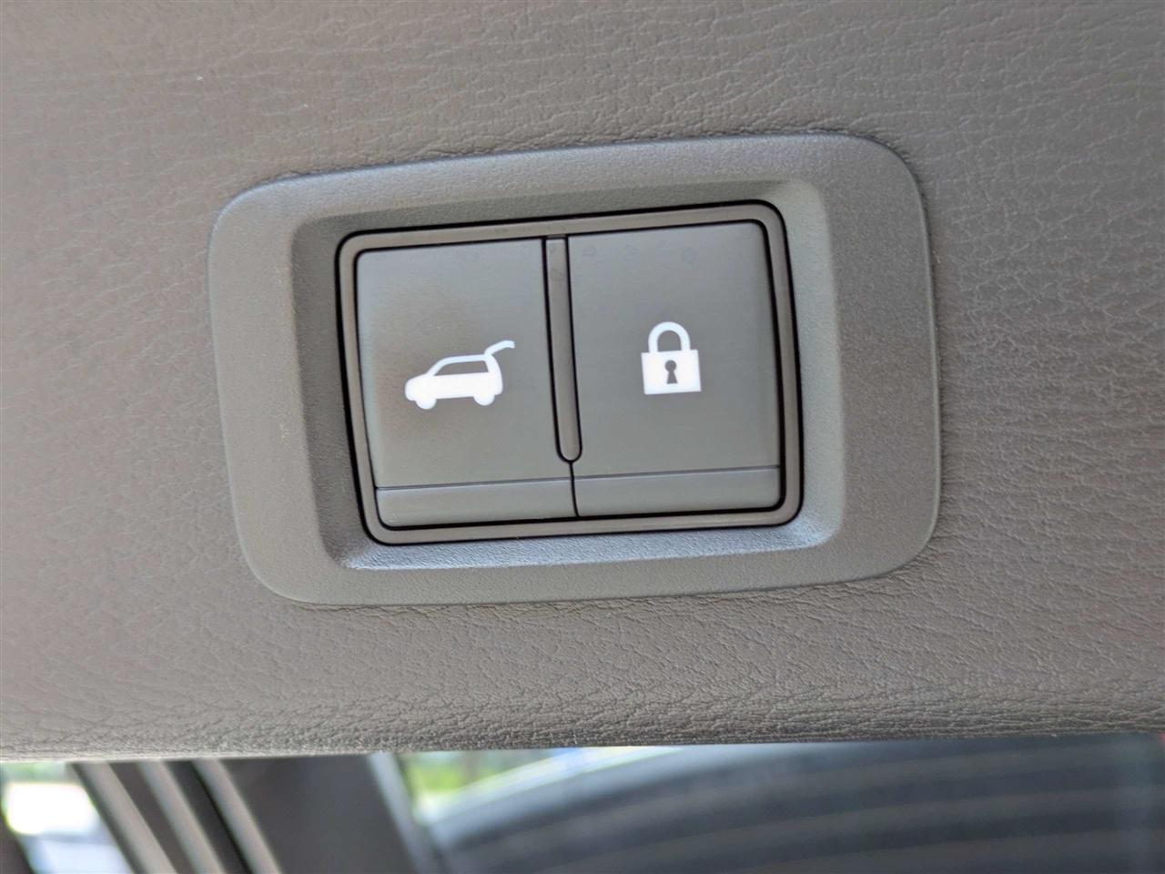 Mitsubishi Outlander SE 2WD 2024