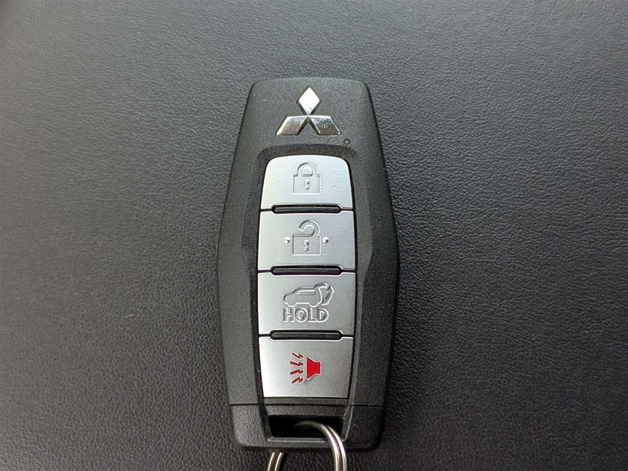 Mitsubishi Outlander SE 2WD 2024