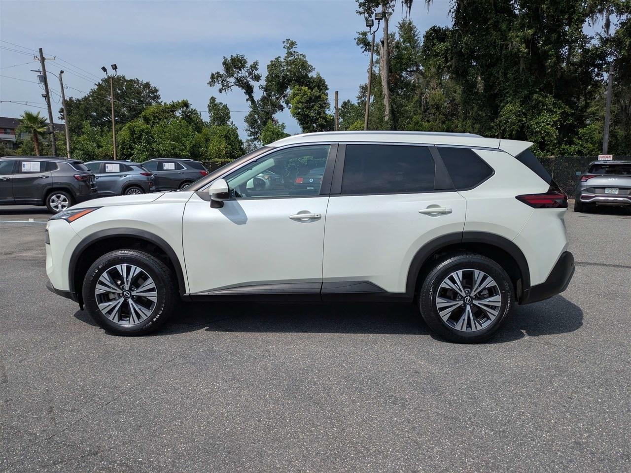 Nissan Rogue SV 2022