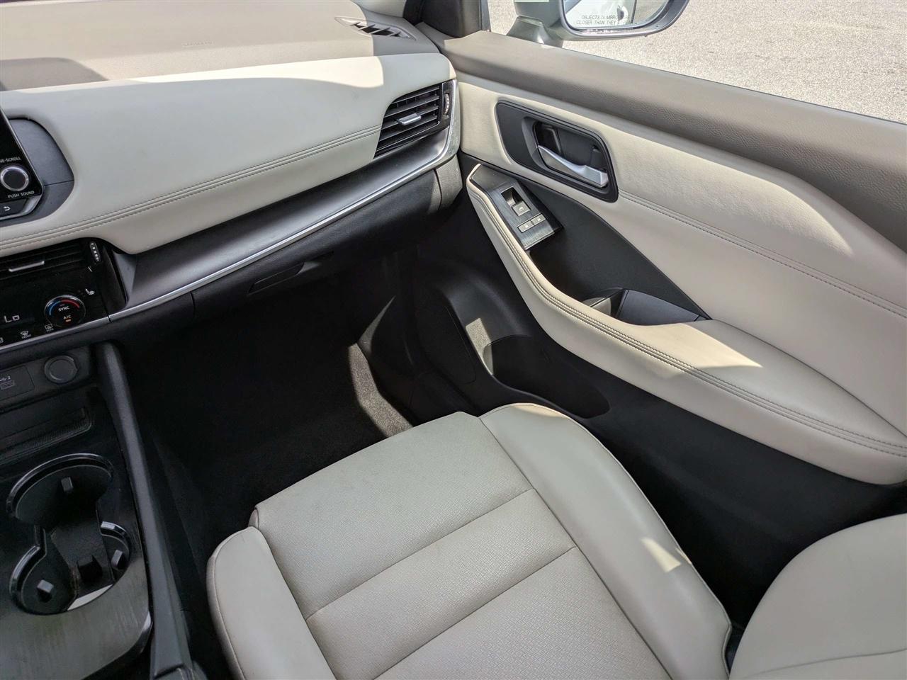 Nissan Rogue SV 2022