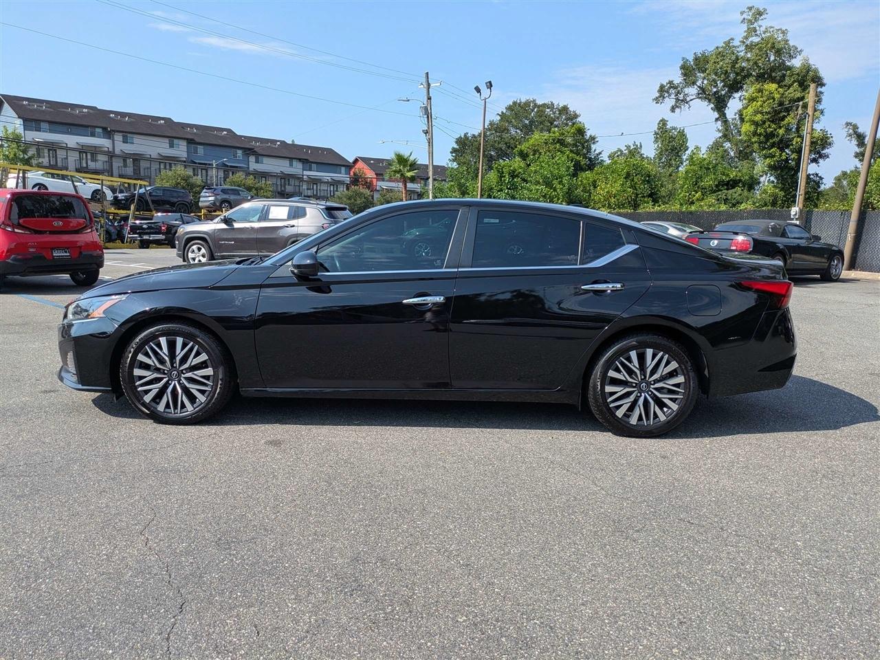 Nissan Altima 2.5 SV 2023