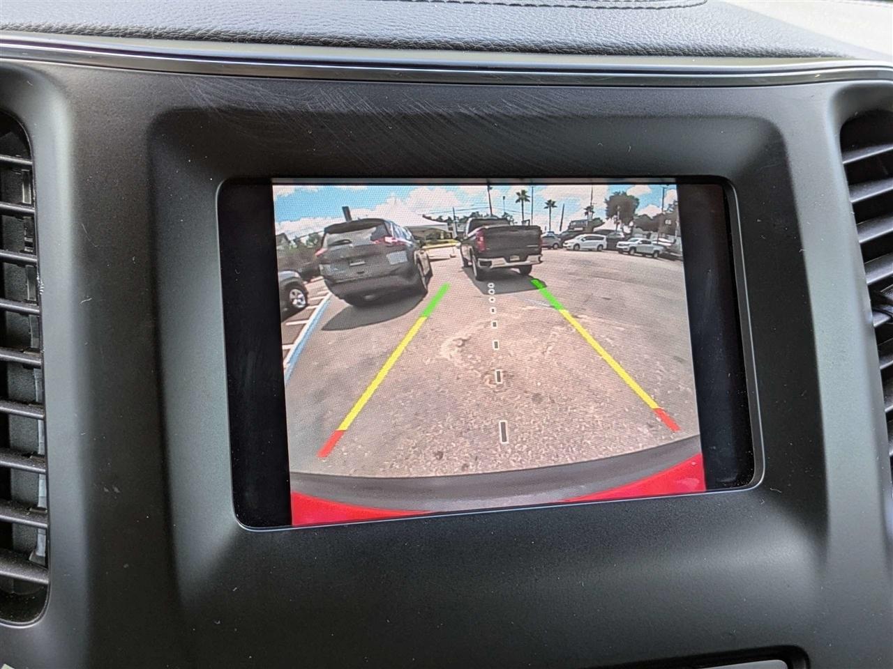 Jeep Cherokee Latitude Plus FWD 2021