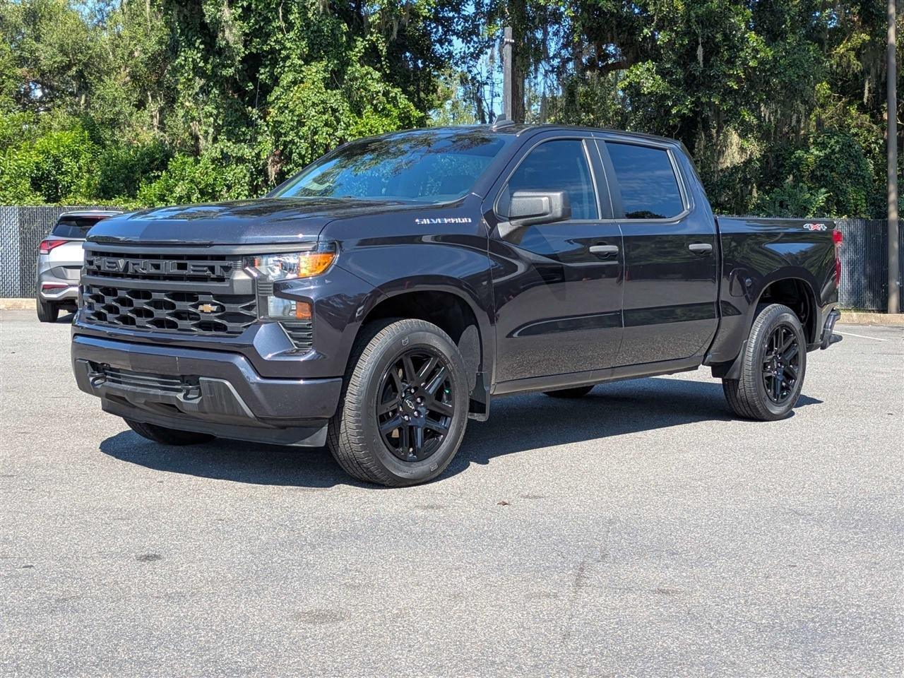 2022 Chevrolet Silverado 1500 Custom Crew Cab 4WD