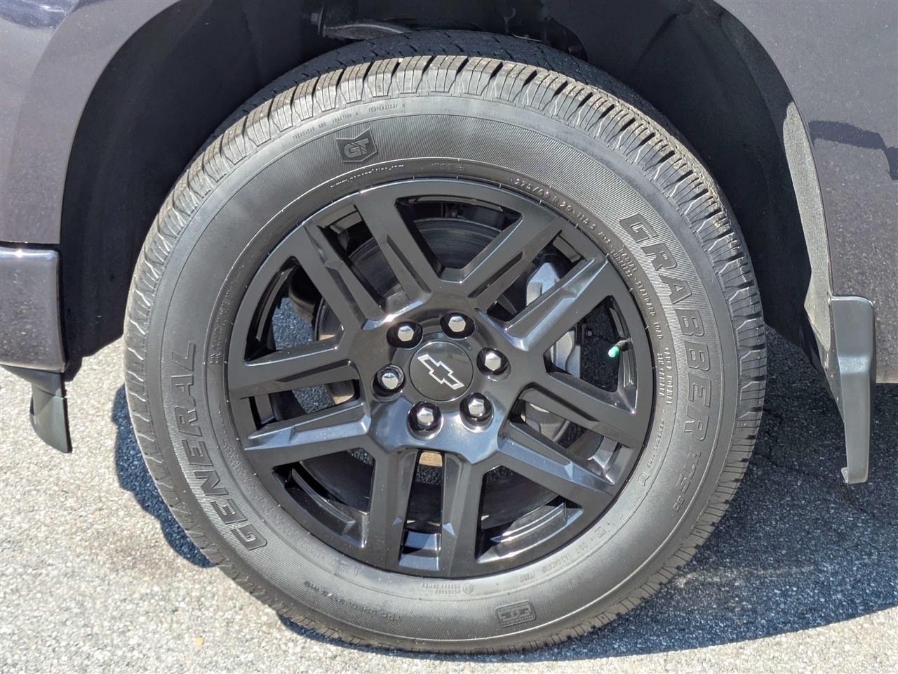 Chevrolet Silverado 1500 Custom Crew Cab 4WD 2022