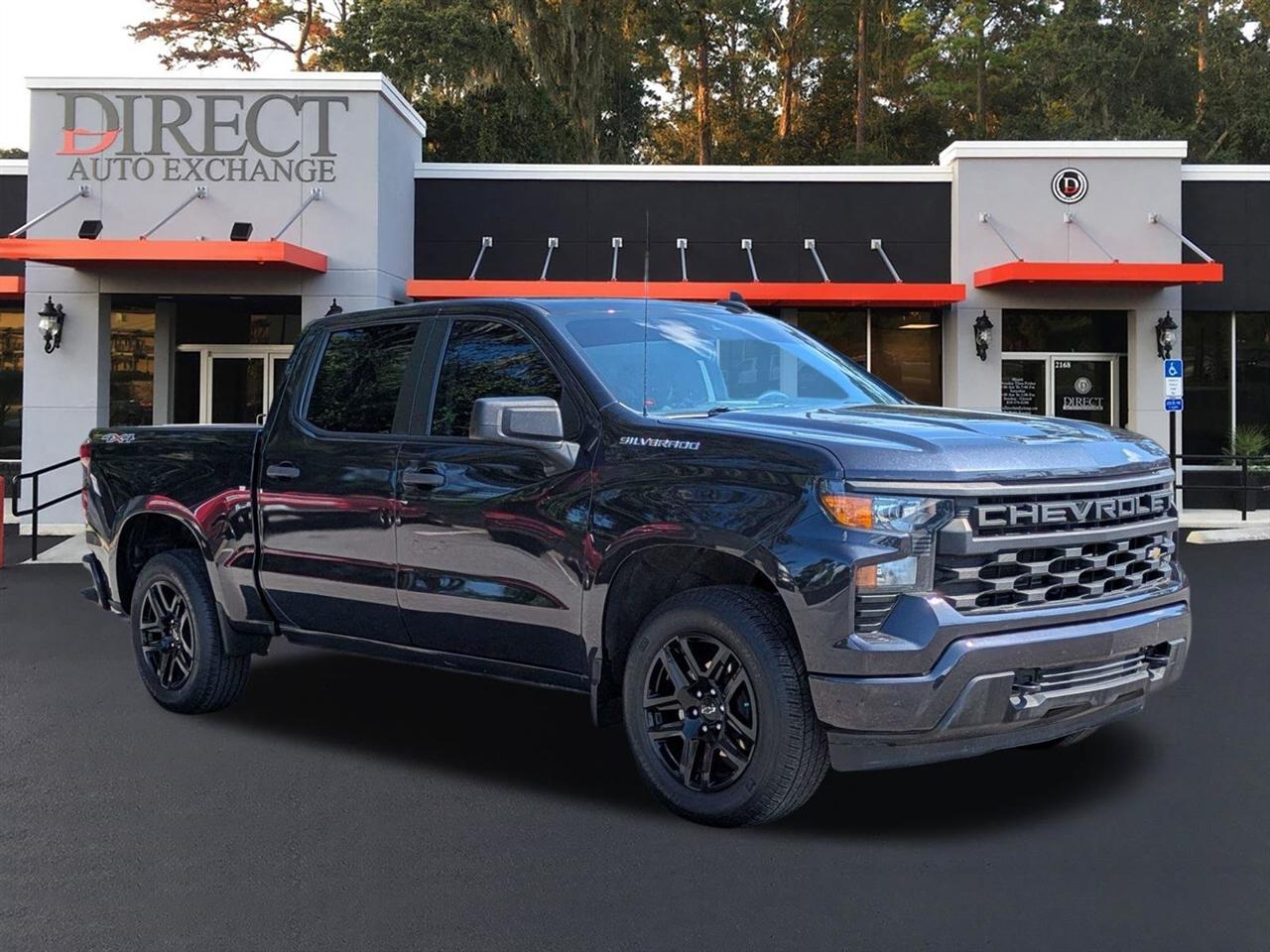 Chevrolet Silverado 1500 Custom Crew Cab 4WD 2022