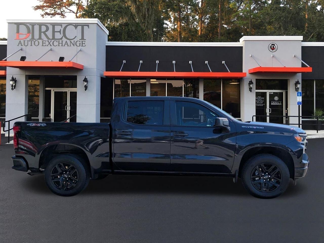 Chevrolet Silverado 1500 Custom Crew Cab 4WD 2022
