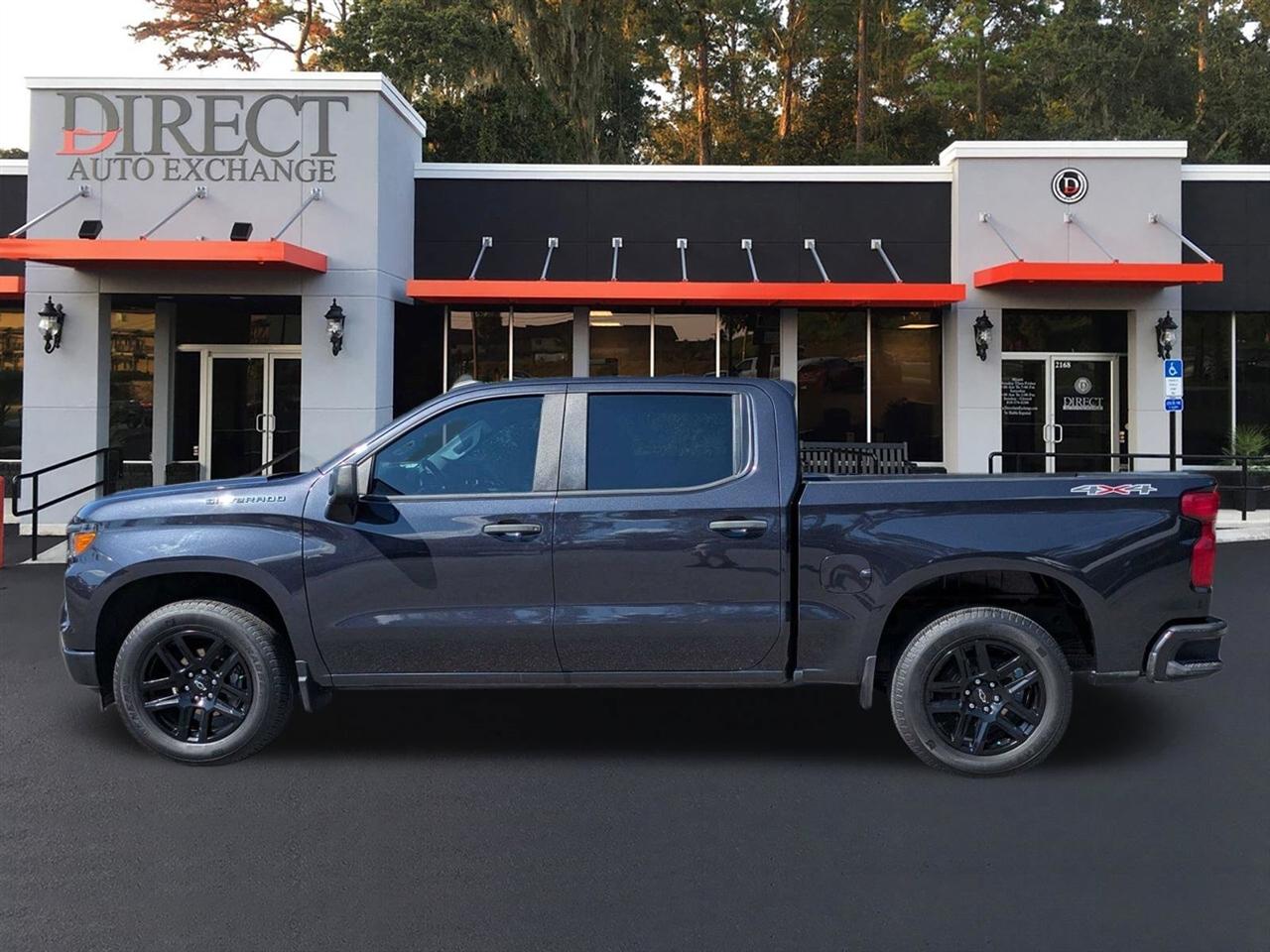 Chevrolet Silverado 1500 Custom Crew Cab 4WD 2022