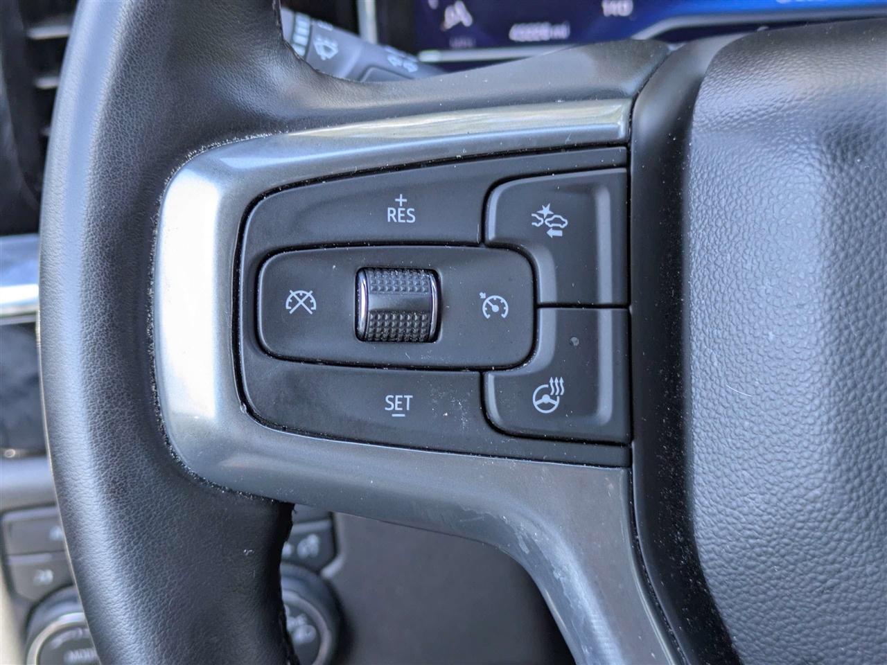 Chevrolet Silverado 1500 LT Crew Cab 4WD 2023