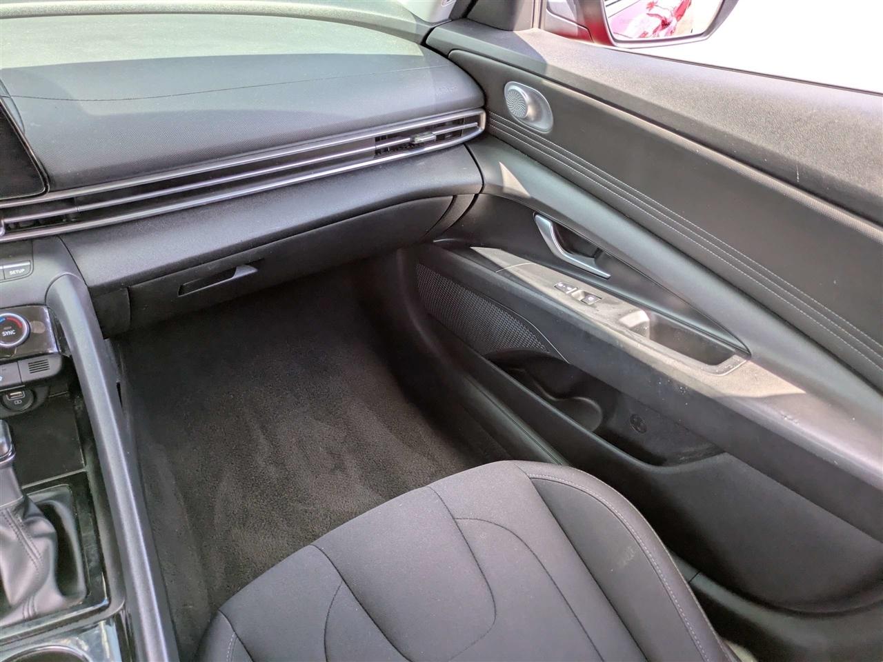 Hyundai Elantra SEL 2023