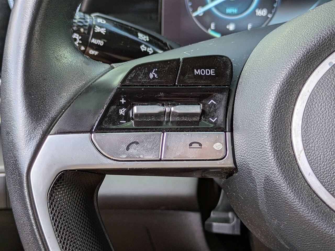 Hyundai Elantra SEL 2023