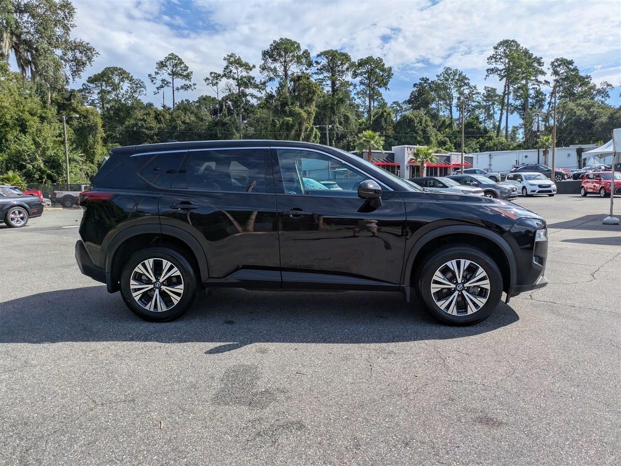 Nissan Rogue SV 2021