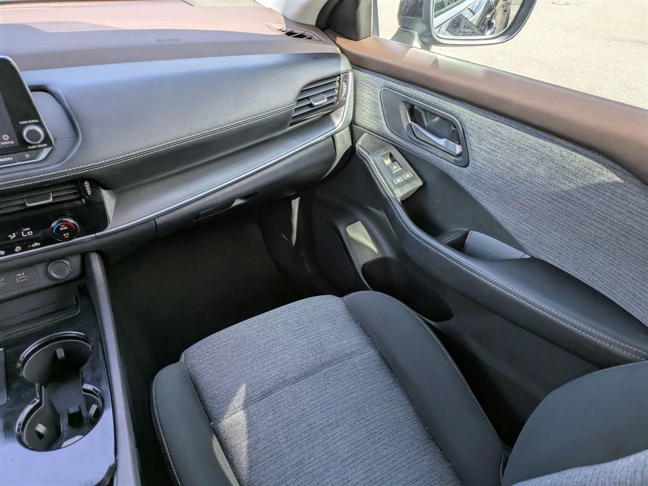 Nissan Rogue SV 2021