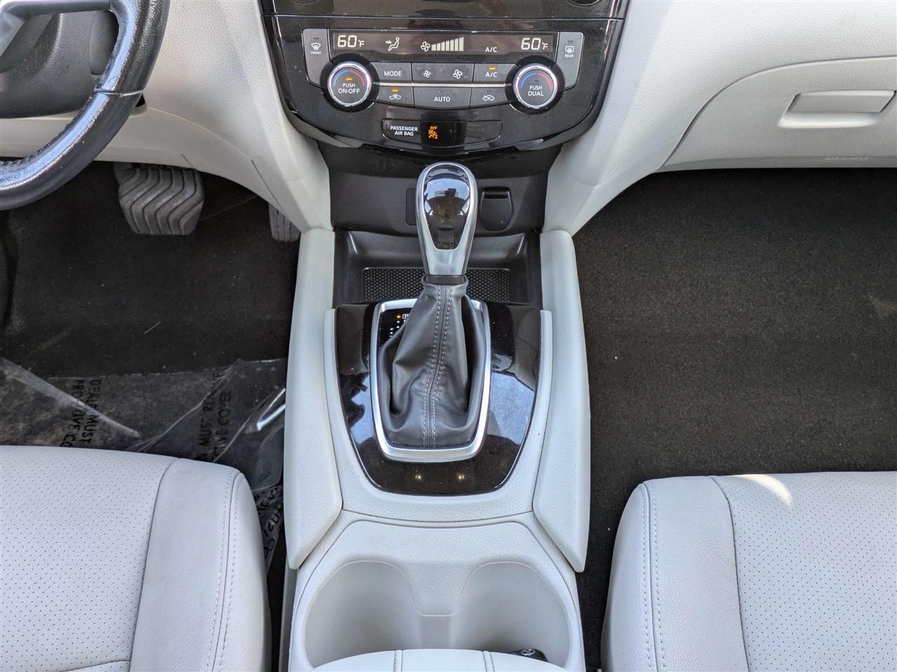 Nissan Rogue Sport SV 2021