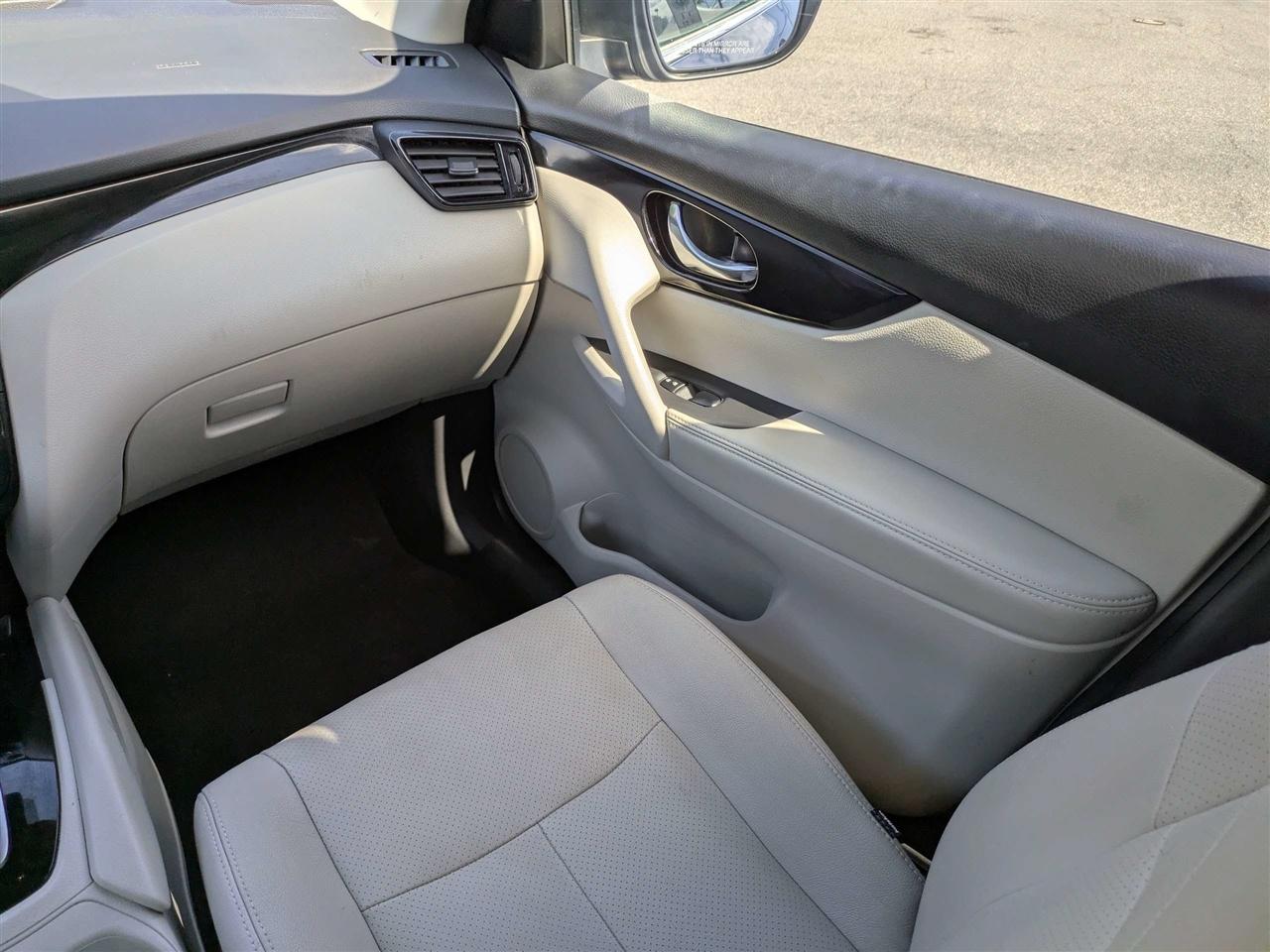 Nissan Rogue Sport SV 2021
