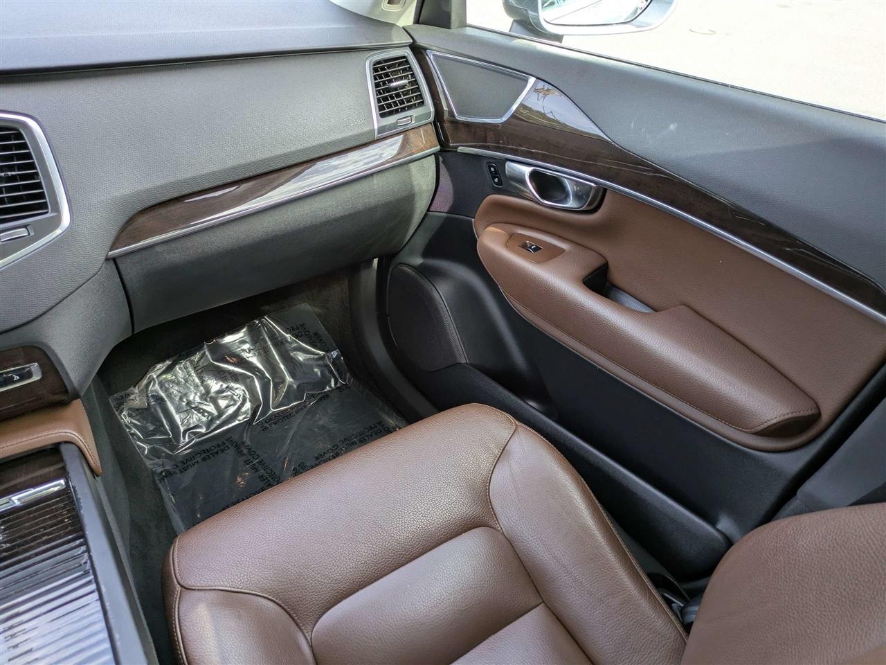 Volvo XC90 T6 Momentum AWD 2019