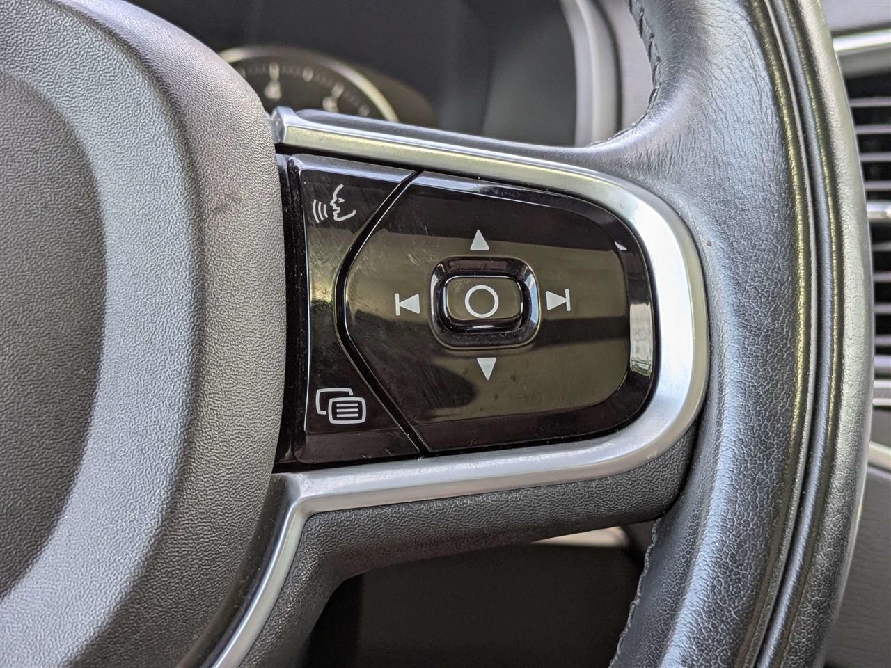Volvo XC90 T6 Momentum AWD 2019