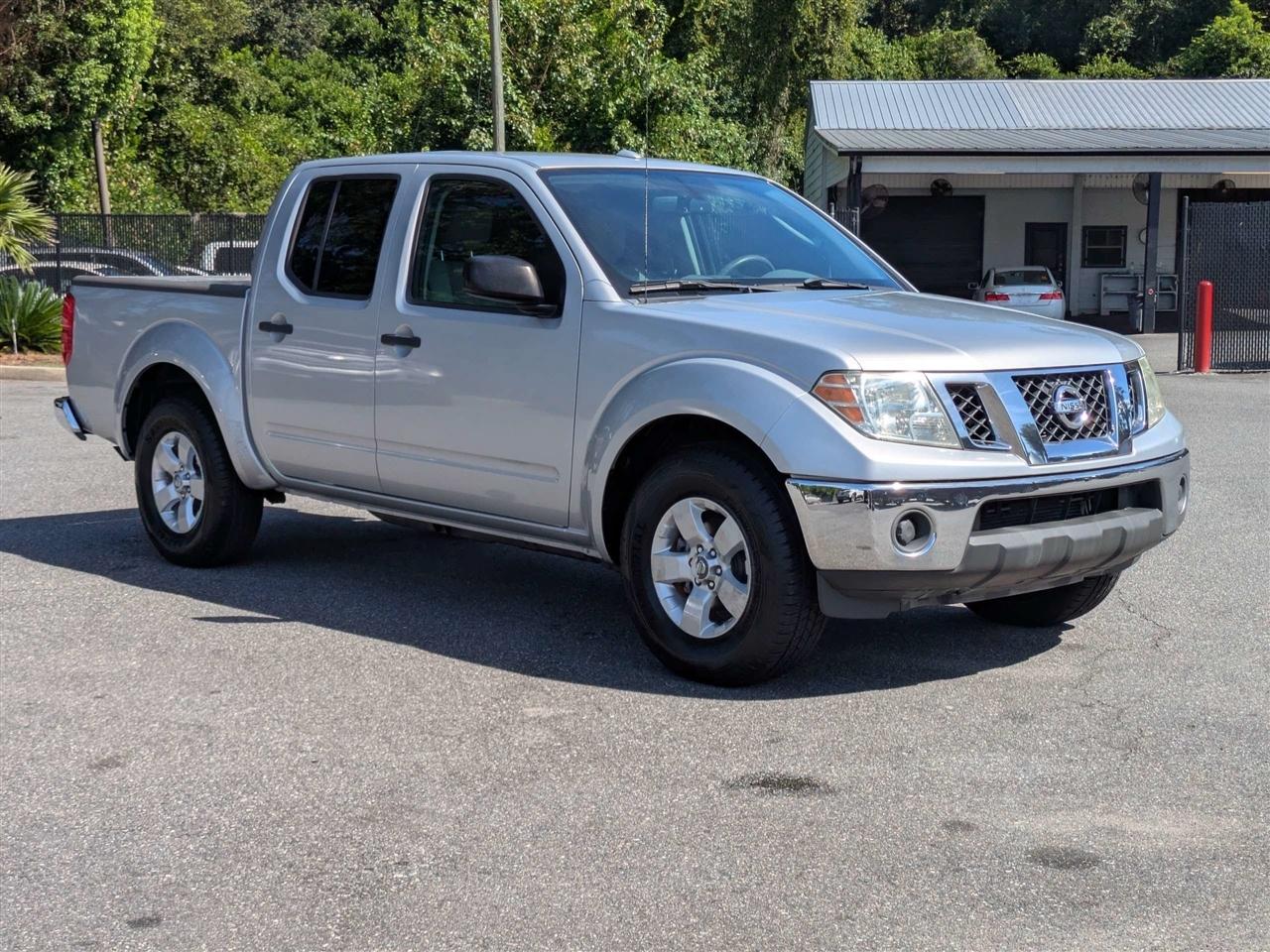 Nissan Frontier S Crew Cab 2WD 2011
