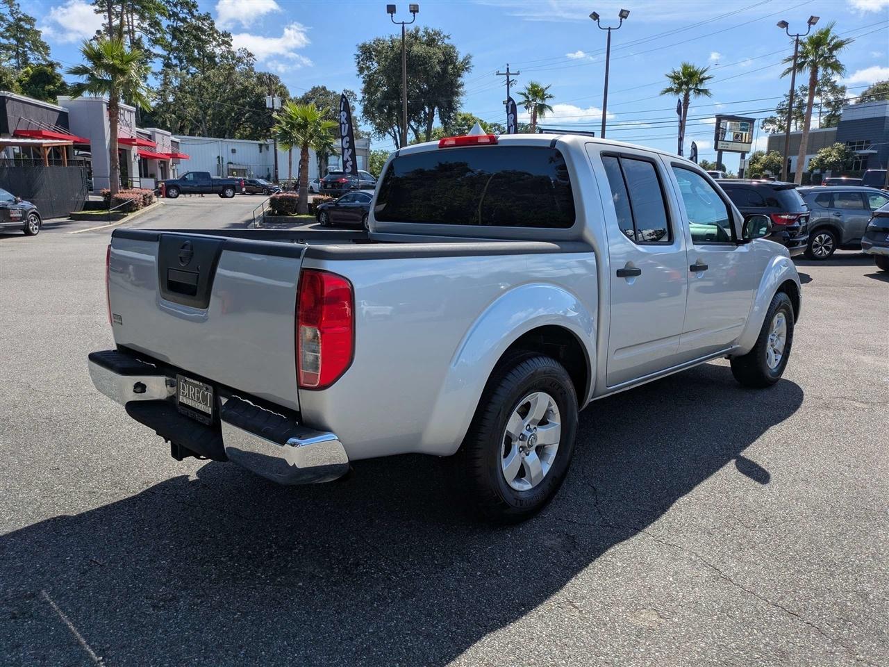 Nissan Frontier S Crew Cab 2WD 2011