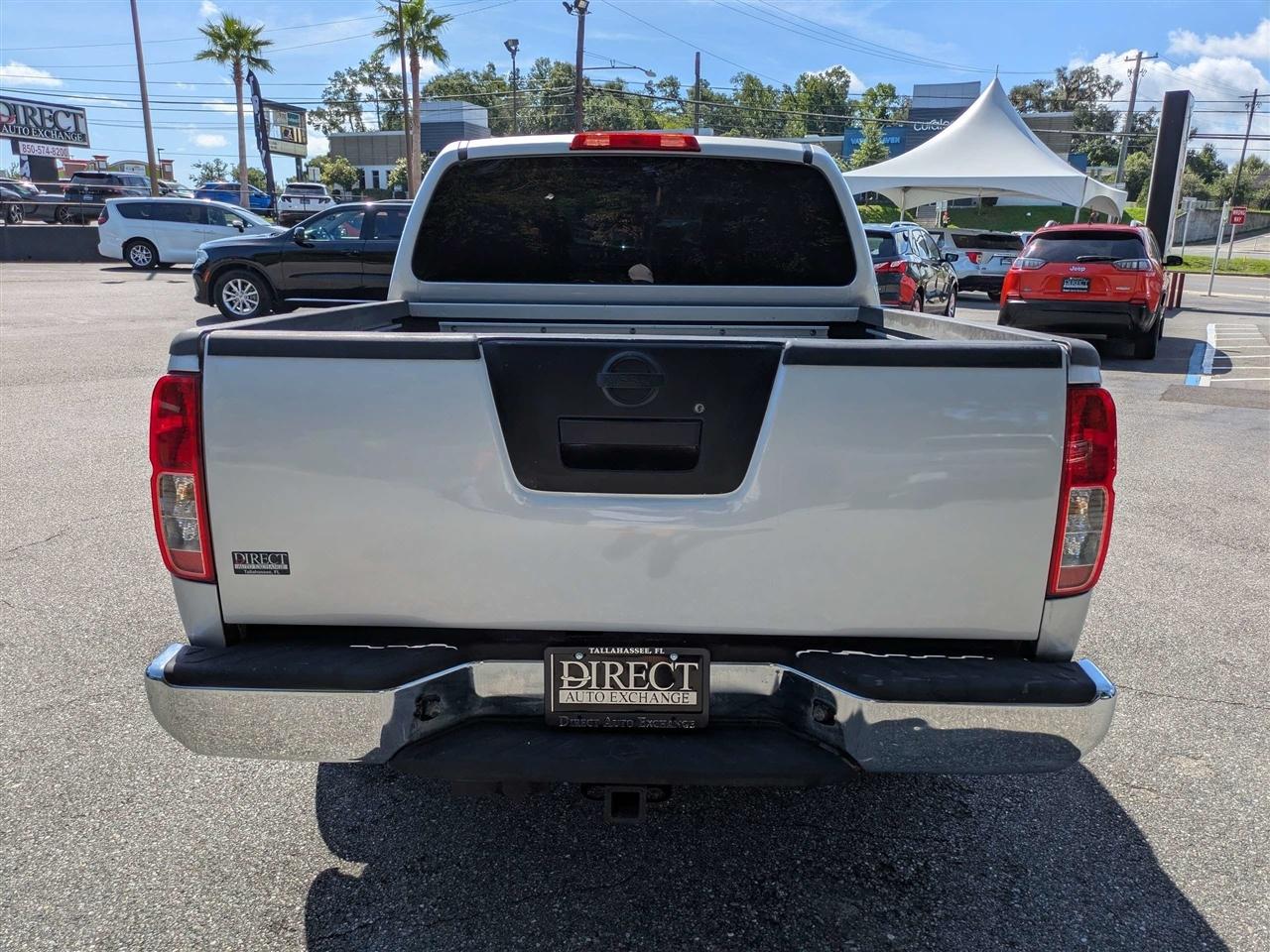 Nissan Frontier S Crew Cab 2WD 2011