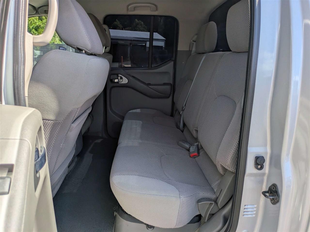 Nissan Frontier S Crew Cab 2WD 2011