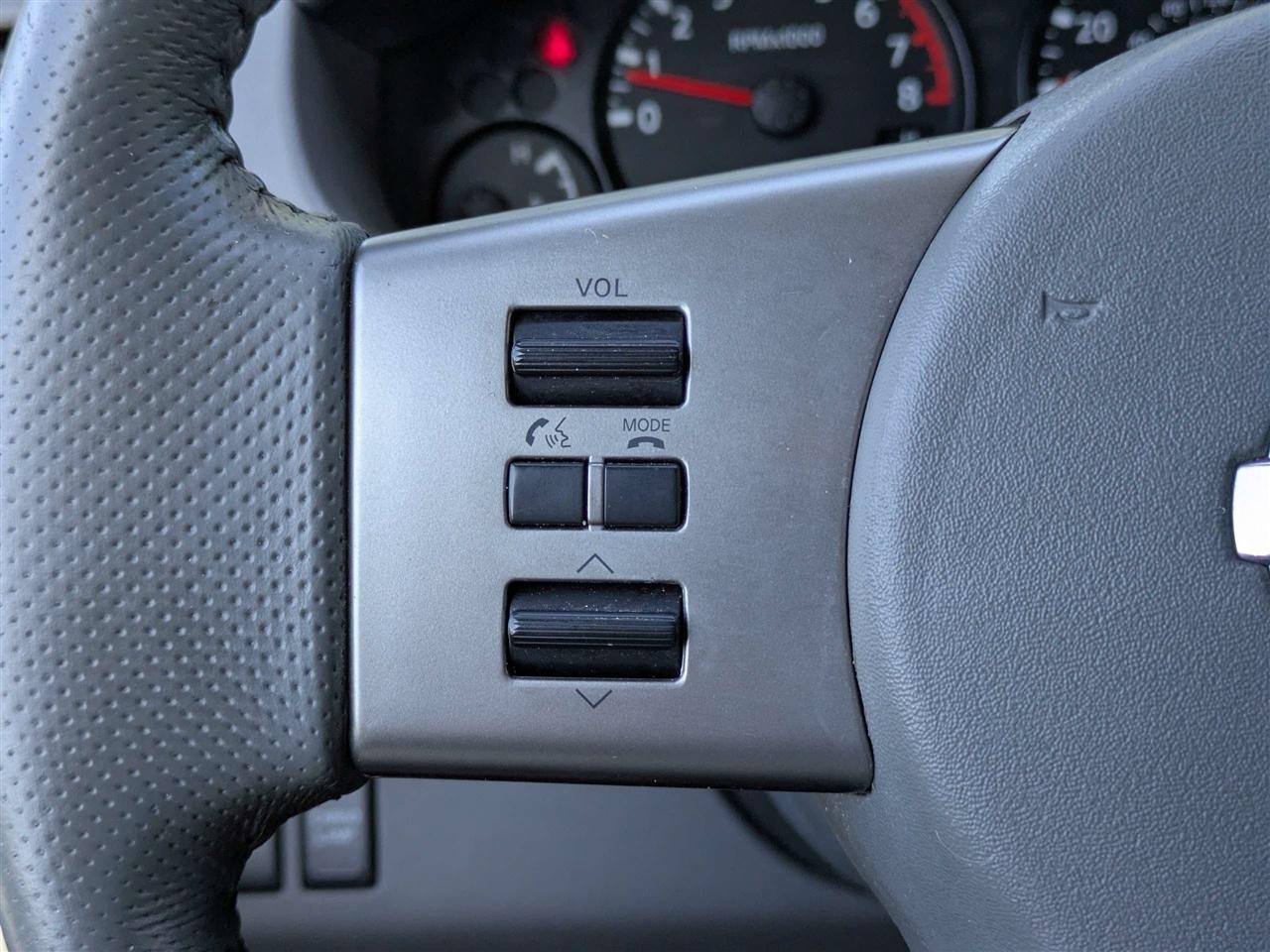 Nissan Frontier S Crew Cab 2WD 2011