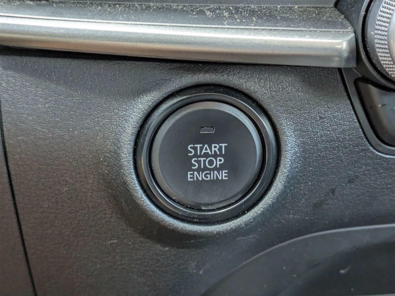 Mazda MAZDA3 Select 2024