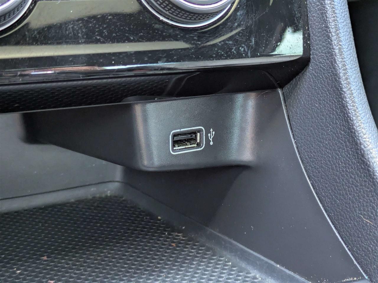 Volkswagen Jetta 1.4T R-Line 8A 2019