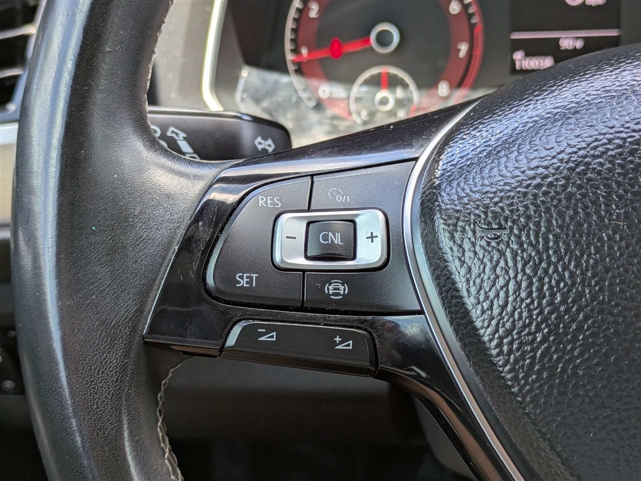 Volkswagen Jetta 1.4T R-Line 8A 2019