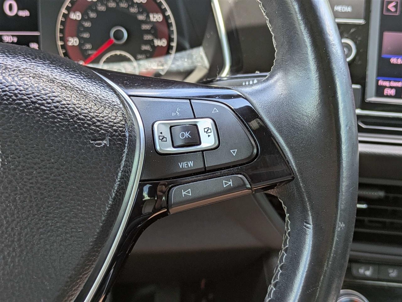 Volkswagen Jetta 1.4T R-Line 8A 2019
