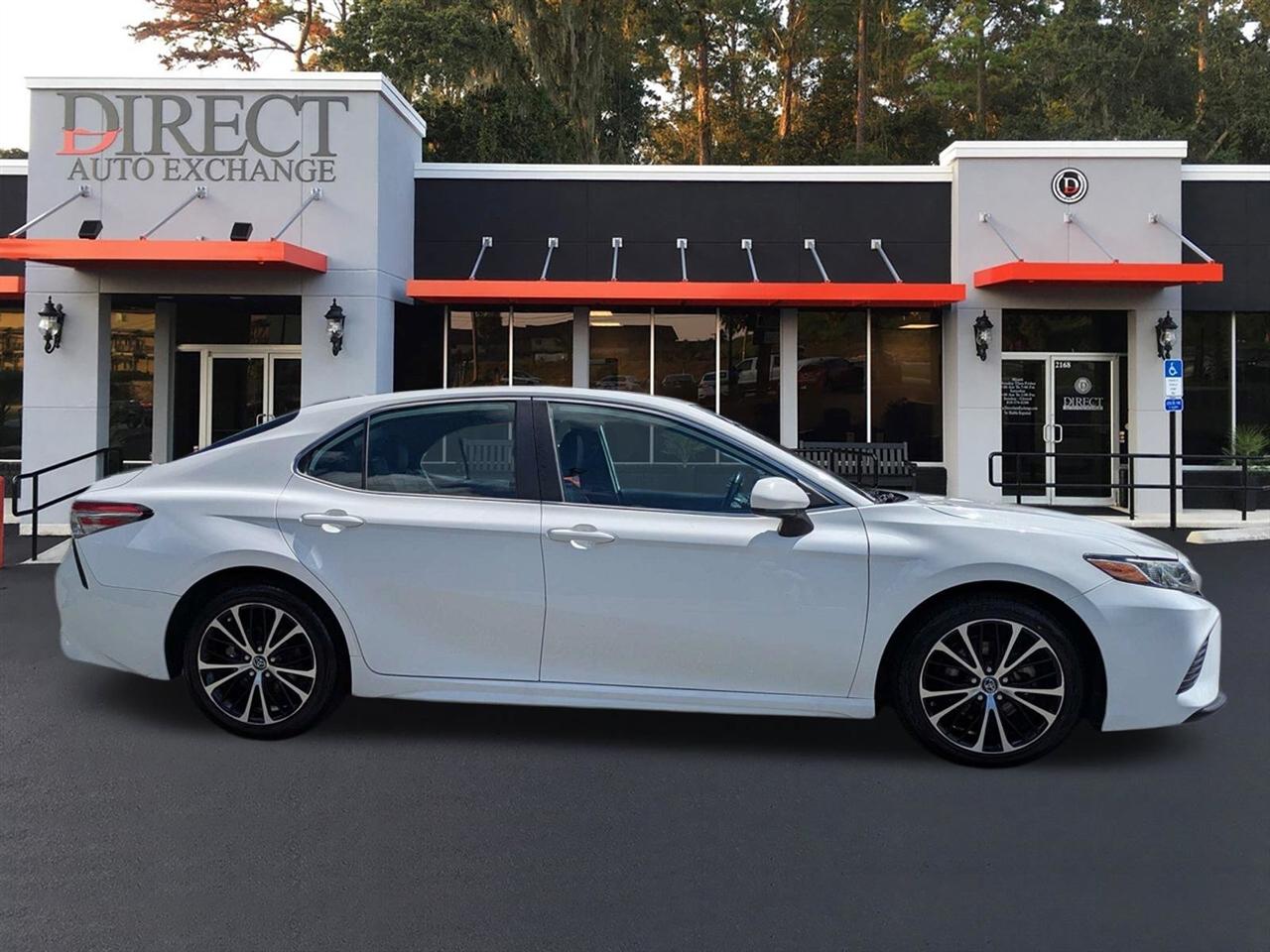 Toyota Camry SE 2019