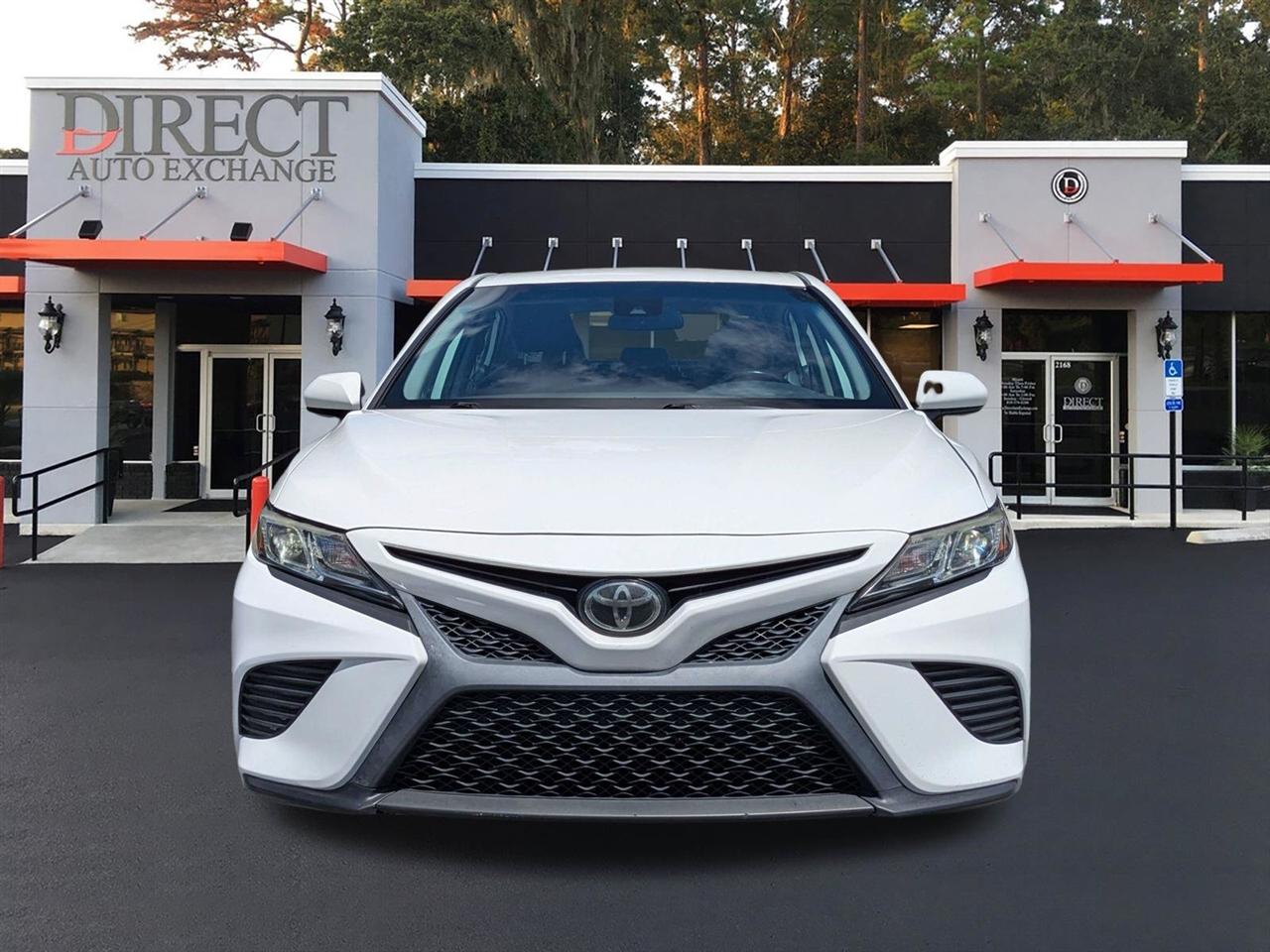 Toyota Camry SE 2019