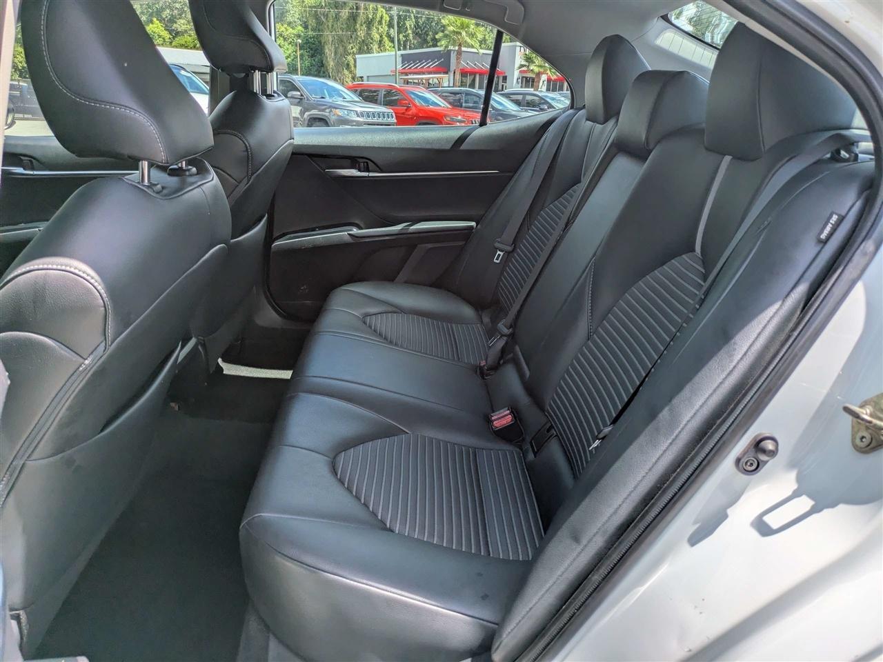 Toyota Camry SE 2019