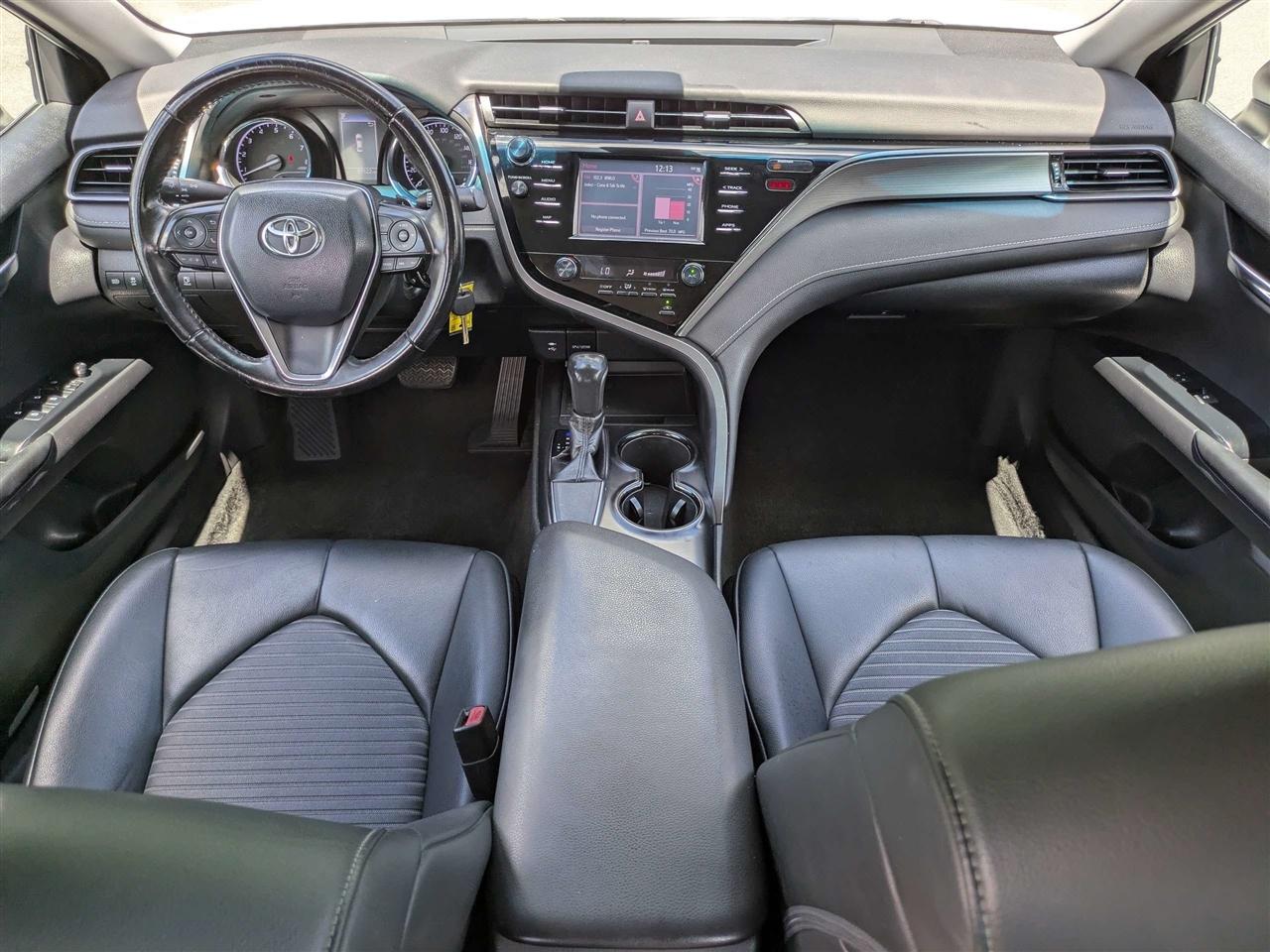 Toyota Camry SE 2019