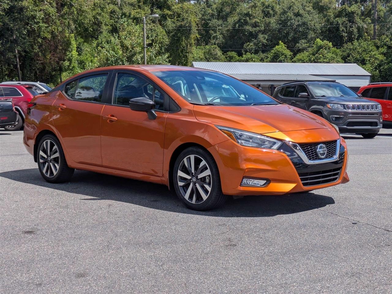 Nissan Versa SR 2021