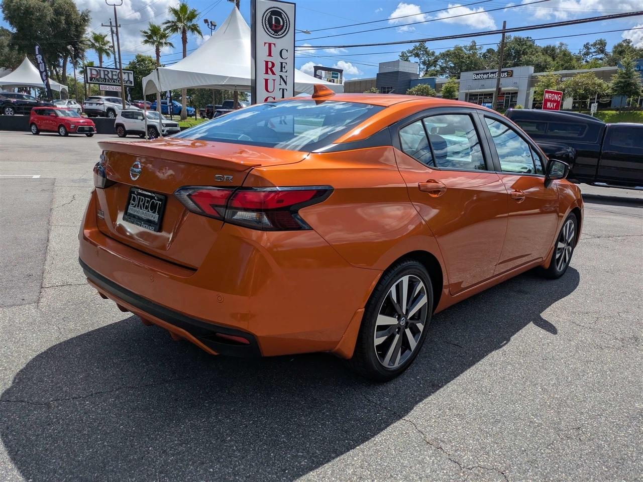 Nissan Versa SR 2021