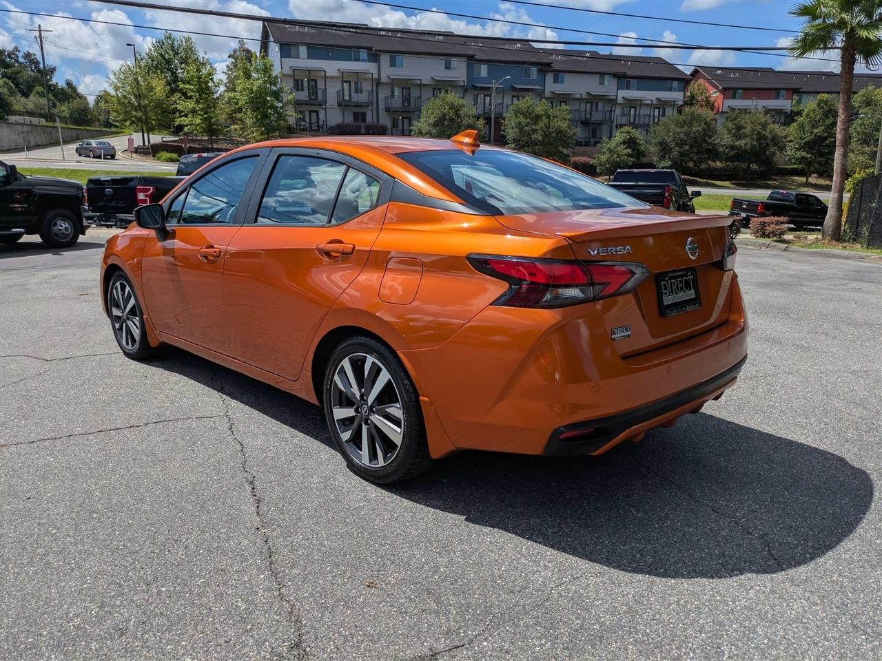 Nissan Versa SR 2021
